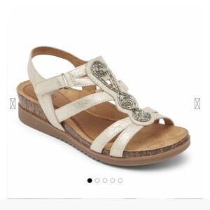 COBB HILL Sandals  Womens Embellished Metallic Velcro Leather  SZ 7